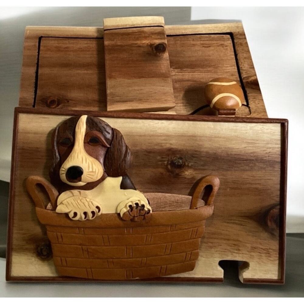 Carver Dan's Dog Puzzle Box/trick box with a hidden opening mechanism
